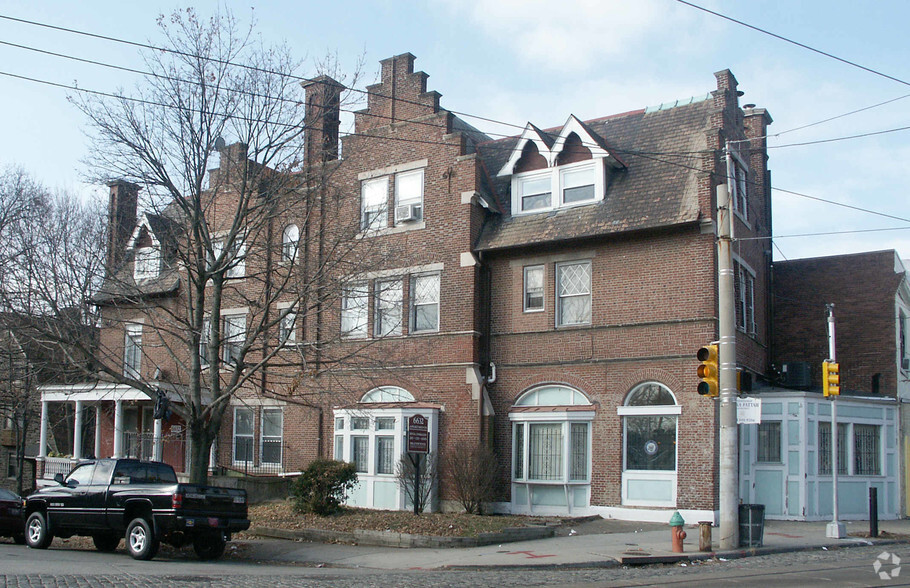 Primary Photo Of 6632 Germantown Ave, Philadelphia Storefront Retail Residential For Lease