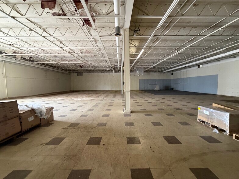 More Photos Of 55 N Main St, Hornell Distribution For Sale
