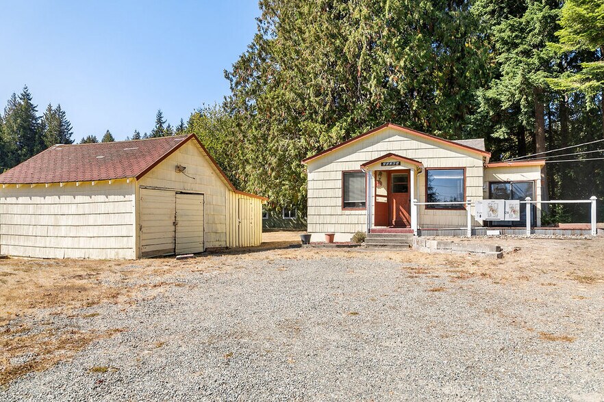 More Photos Of 20363-20379 NW Cedar Ln, Poulsbo General Retail For Sale