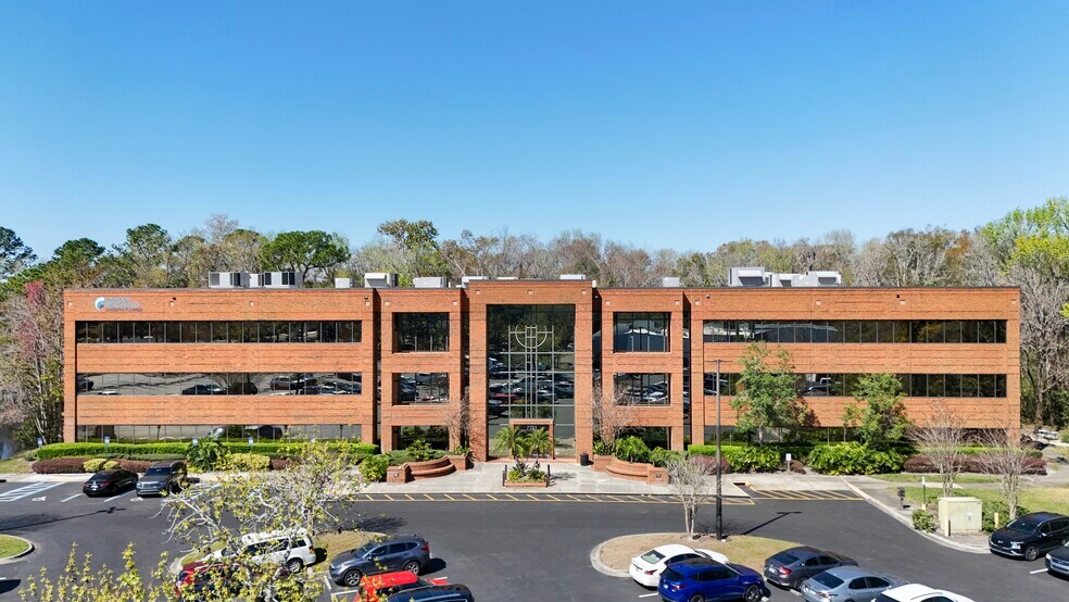More Photos Of 7751 Belfort Pky, Jacksonville Office For Sale