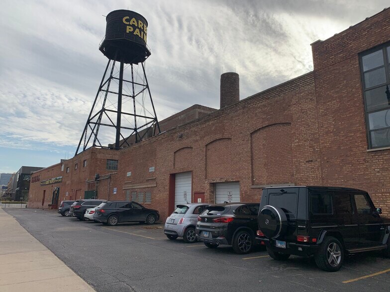 More Photos Of 1410-1440 N Kingsbury St, Chicago Manufacturing For Lease