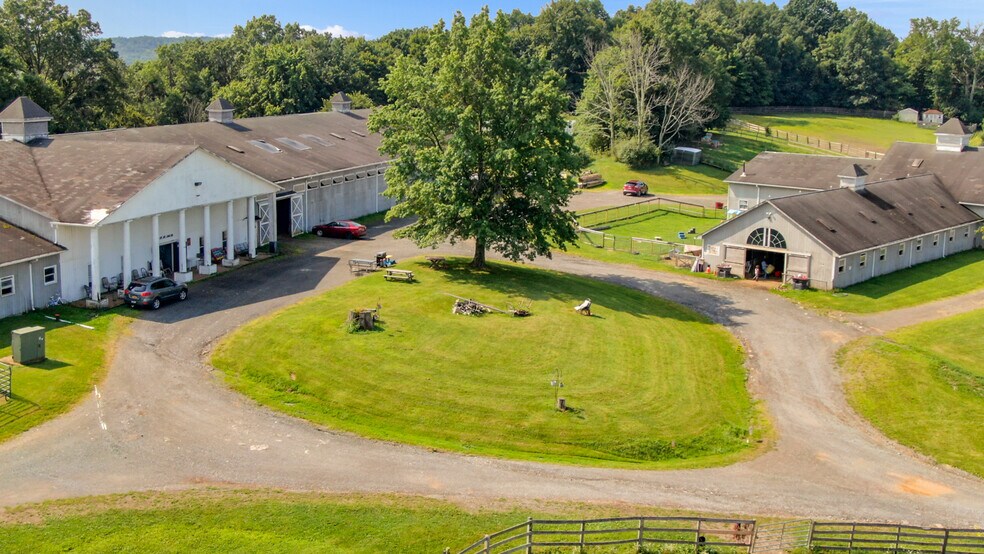 More Photos Of 173 Sarah Wells Trl, Campbell Hall Self Storage For Sale