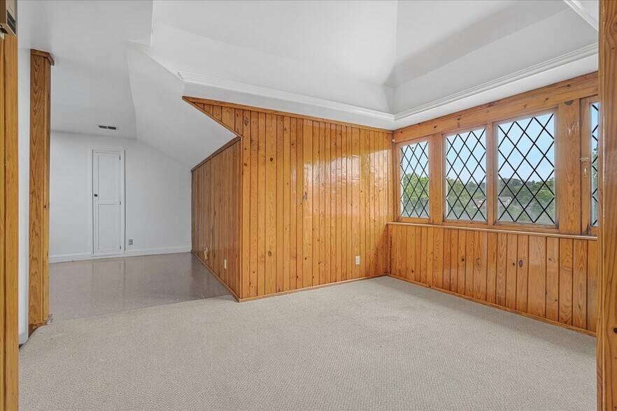 More Photos Of , Frankfort Multifamily For Sale