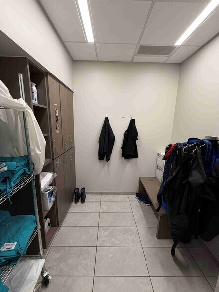 More Photos Of 731 Plaza Blvd, Coppell Medical For Sale