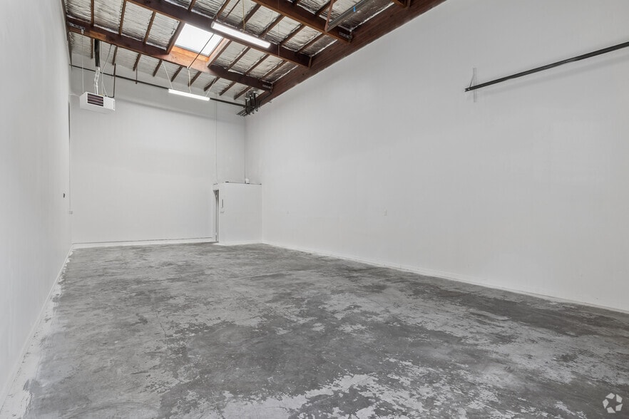 More Photos Of 299 Old County Rd, San Carlos Unknown For Lease