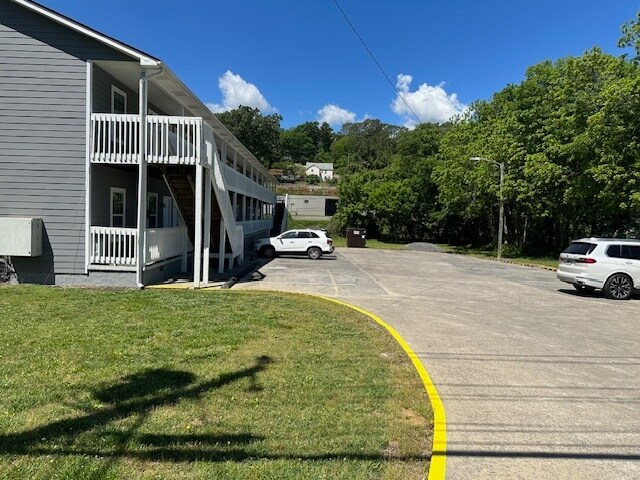 More Photos Of 432 4th Ave, Dalton Multifamily For Sale