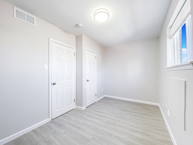 More Photos Of 9400-9430 Roosevelt Blvd, Philadelphia Apartments For Sale