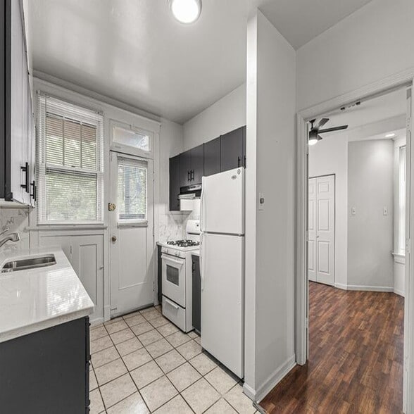 More Photos Of 1722 Waverly Pl, Saint Louis Apartments For Sale