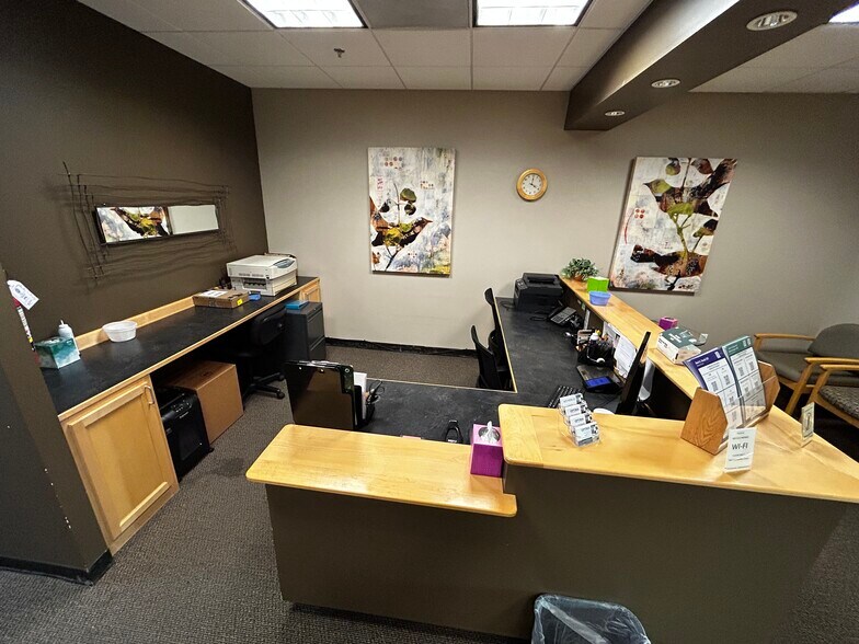 More Photos Of 20400-20410 Lake Chabot Rd, Castro Valley Medical For Lease