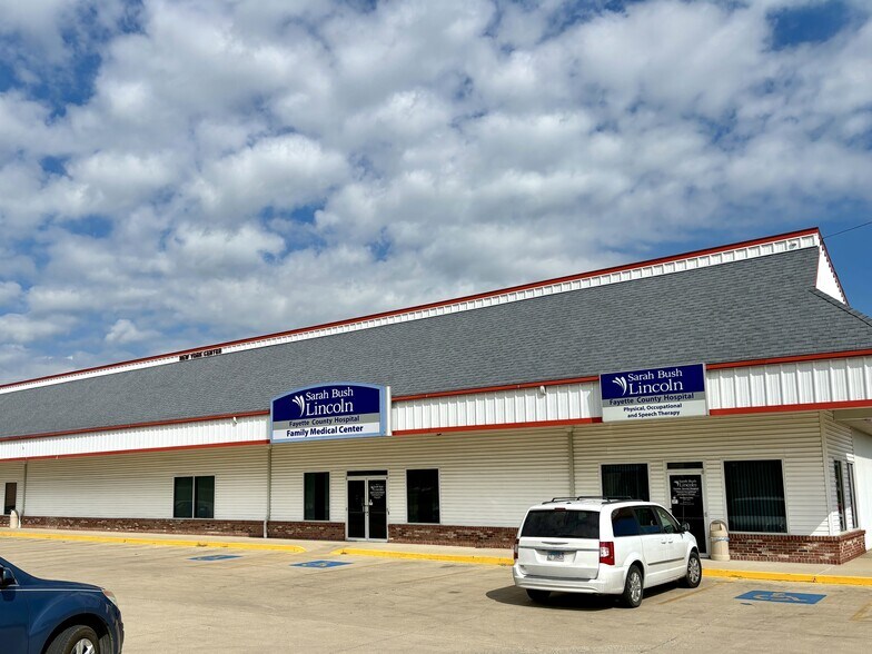 More Photos Of 825 New York Dr, Vandalia Storefront Retail Office For Sale