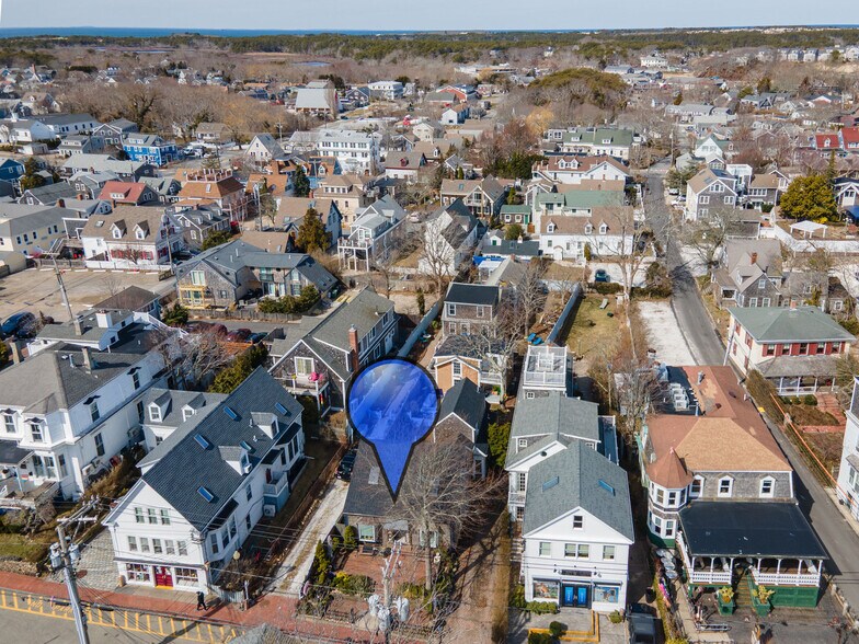 More Photos Of 182 Commercial St, Provincetown Storefront For Sale