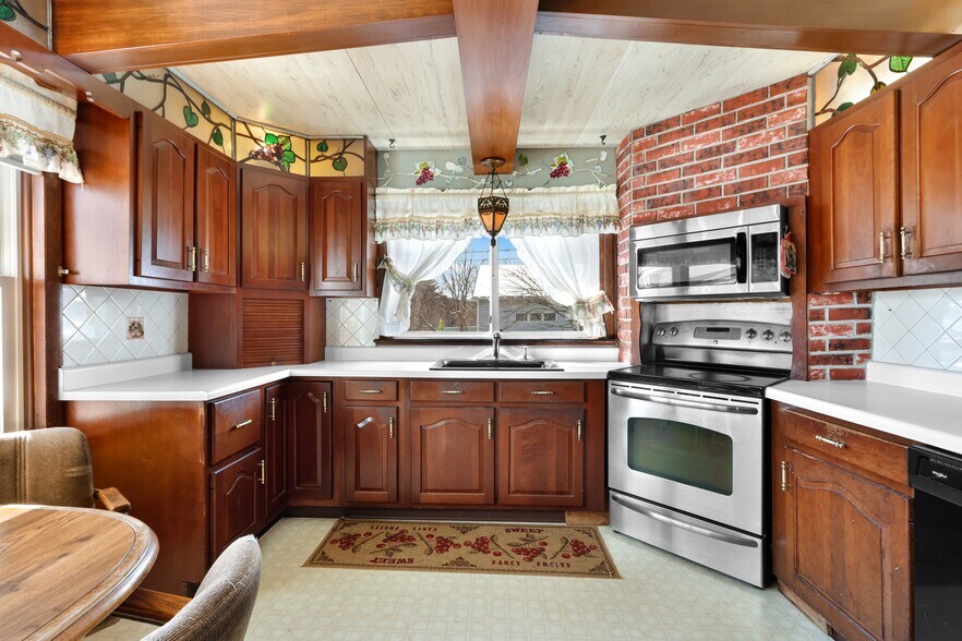 More Photos Of 2115 W Main St, Stroudsburg Multifamily For Sale