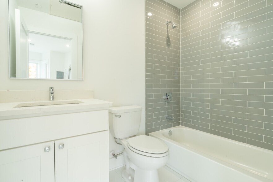 More Photos Of 5301 Connecticut Ave NW, Washington Apartments For Sale