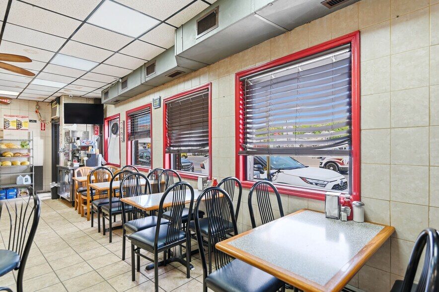 More Photos Of 775 Nepperhan Ave, Yonkers Multifamily For Sale