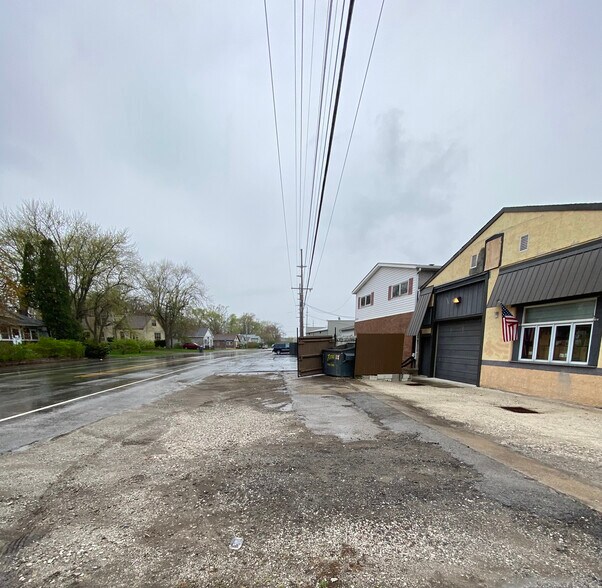 More Photos Of 2401 Central Ave, Lake Station Storefront Retail Residential For Sale