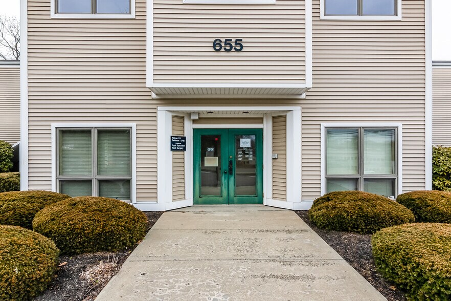 More Photos Of 655 Saw Mill Rd, West Haven Medical For Sale