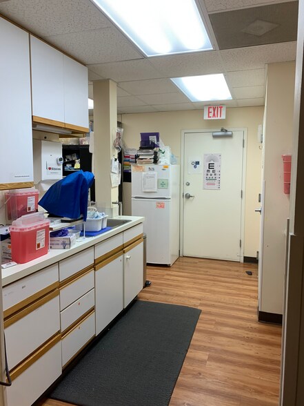 More Photos Of 930 Martin Luther King Jr Blvd, Chapel Hill Office For Lease