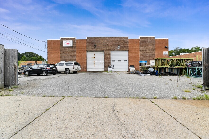 More Photos Of 7605 Barbara Ln, Clinton Industrial For Sale