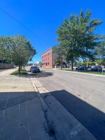 More Photos Of 223 Broadway Ave N, Rochester Office Residential For Sale