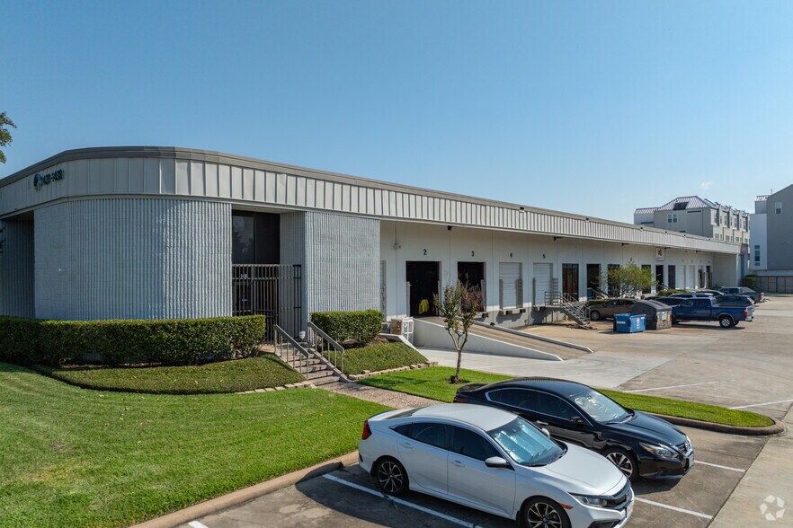 Primary Photo Of 1420-1438 N Post Oak Rd, Houston Flex For Lease