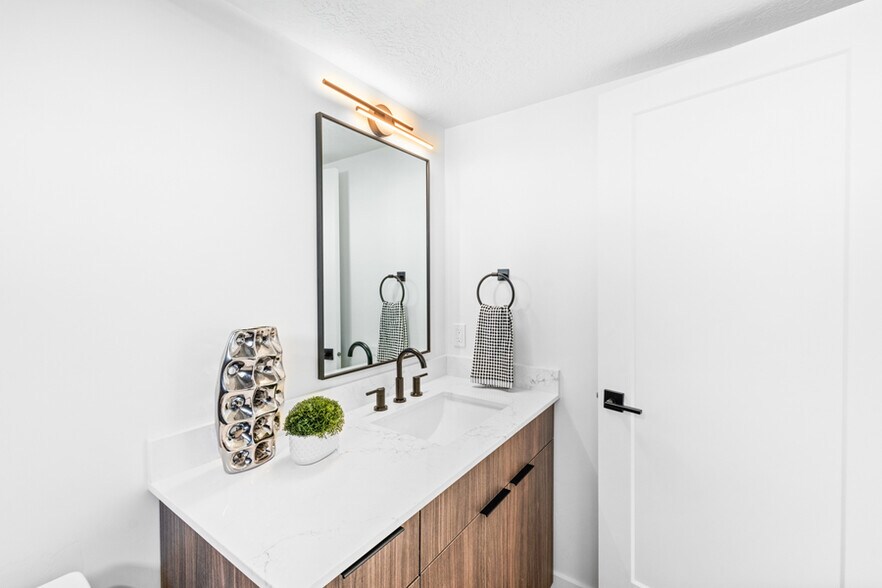 More Photos Of 4348 S 900 E, Millcreek Apartments For Sale