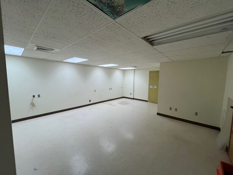 More Photos Of 2626 W Kennewick Ave, Kennewick Office For Lease