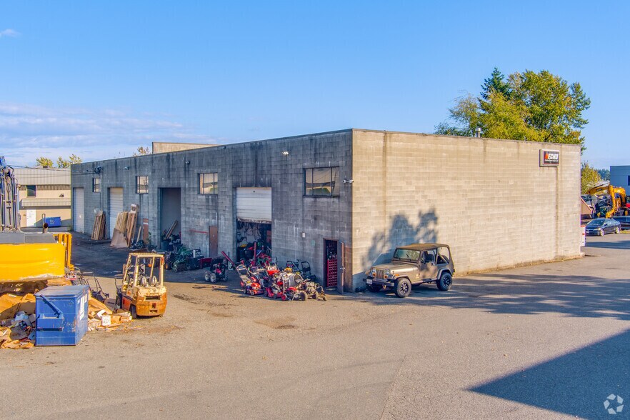 More Photos Of 19295 Enterprise Way, Surrey Service For Lease