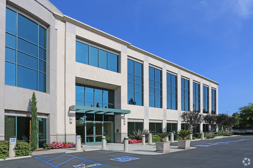 More Photos Of 5800 Armada Dr, Carlsbad Office For Lease