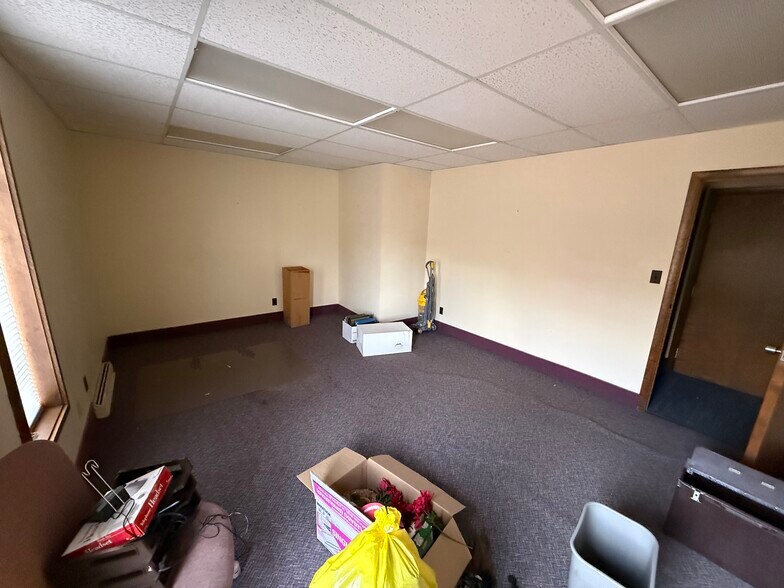 More Photos Of 731 Gratiot Ave, Saginaw Loft Creative Space For Lease