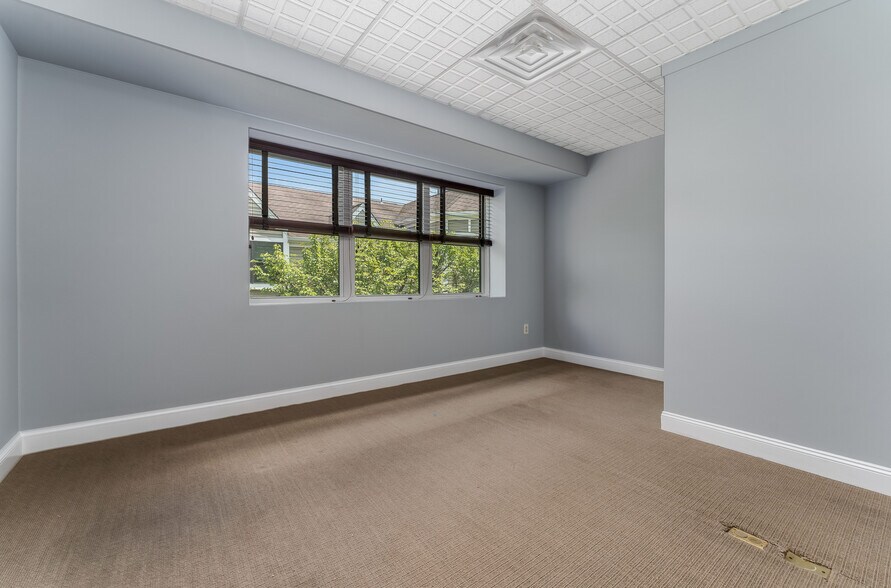 More Photos Of 490 Schooleys Mountain Rd, Hackettstown Medical For Sale