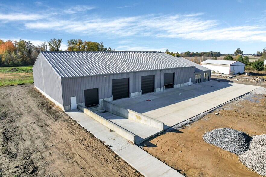 More Photos Of 10077 Tollgate Rd SW, Pataskala Warehouse For Lease