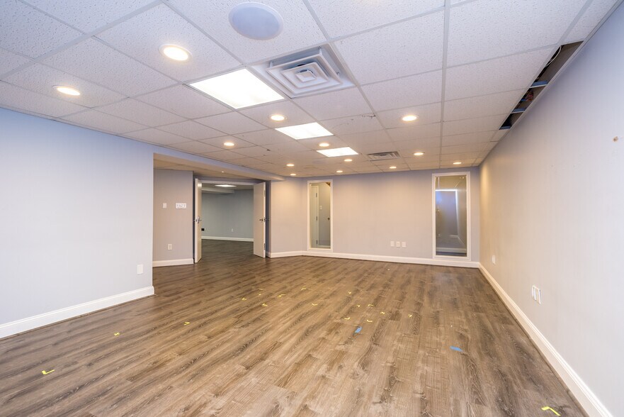 More Photos Of 4-8 Meadowbrook Ln, Chalfont Medical For Lease