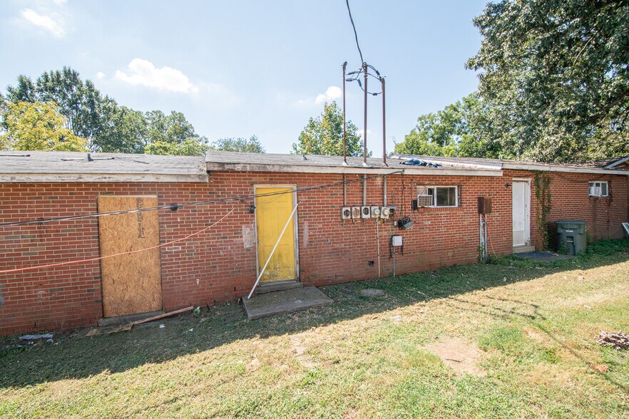 More Photos Of 3425 Martin Ave, Greensboro Apartments For Sale
