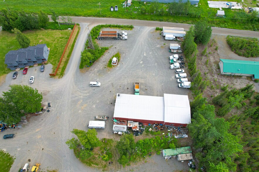 More Photos Of 39031 Strawberry Ct, Kenai Flex For Sale