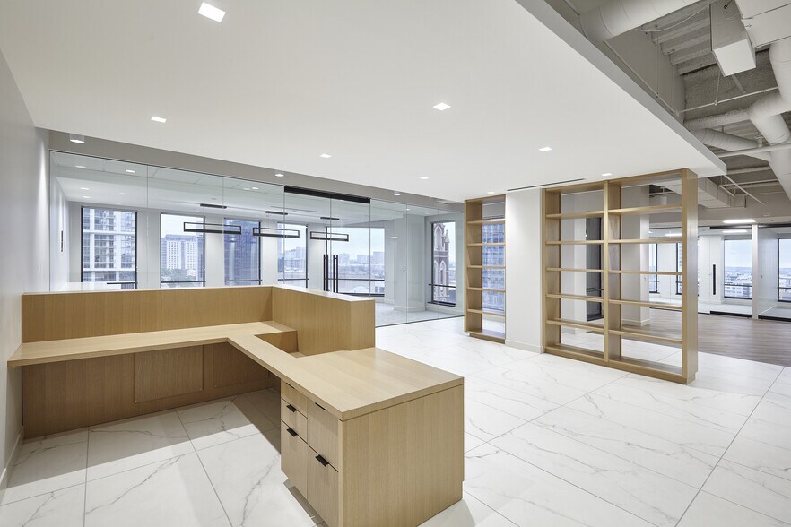 More Photos Of 2100 Ross Ave, Dallas Office For Lease