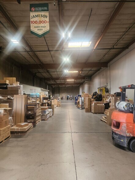 More Photos Of 6333 Ensworth St, Las Vegas Warehouse For Lease