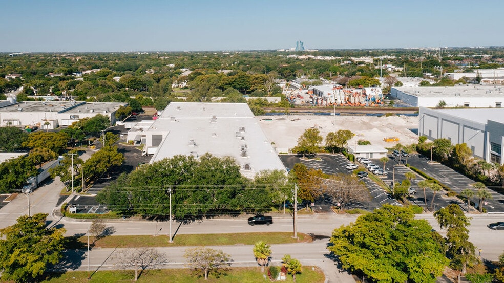 More Photos Of 4200 N 29th Ave, Hollywood Unknown For Lease