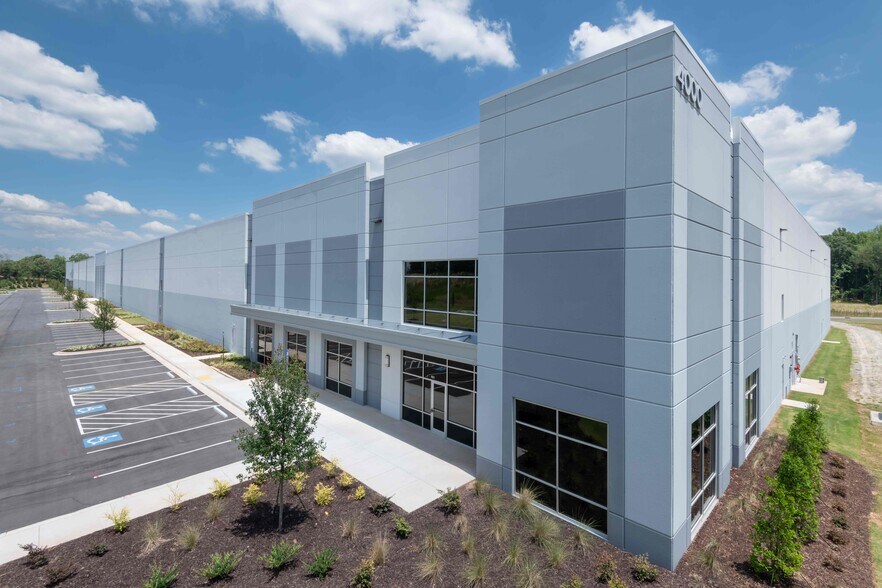 Primary Photo Of 4000 Chamblee Rd, Oakwood Distribution For Lease