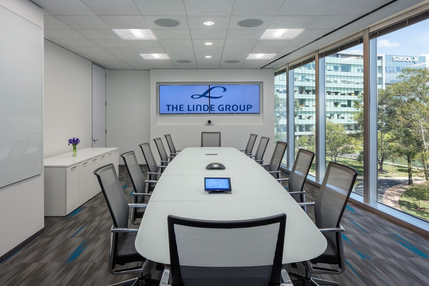 More Photos Of 12140 Wickchester Ln, Houston Office For Lease