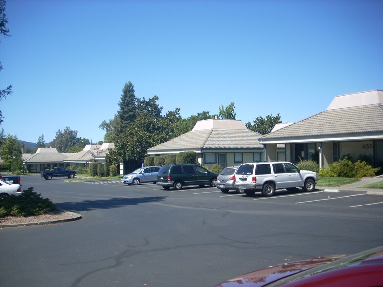 More Photos Of 455 March Ave, Healdsburg Medical For Sale