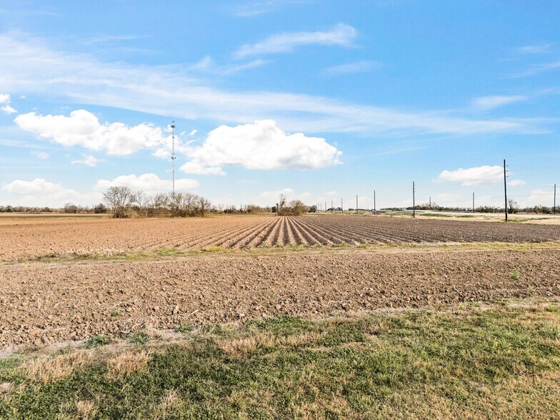 More Photos Of 3725 US Highway 59 Frontage Rd, Rosenberg Land For Sale