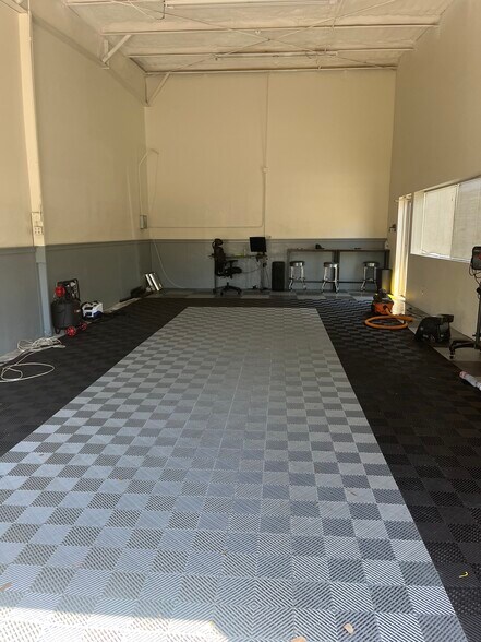 More Photos Of 3437 Westview Dr, Naples Warehouse For Lease