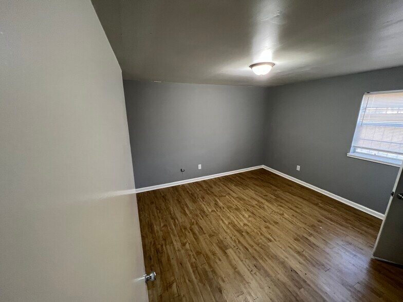 More Photos Of 2208 Avenue G, Birmingham Multifamily For Sale