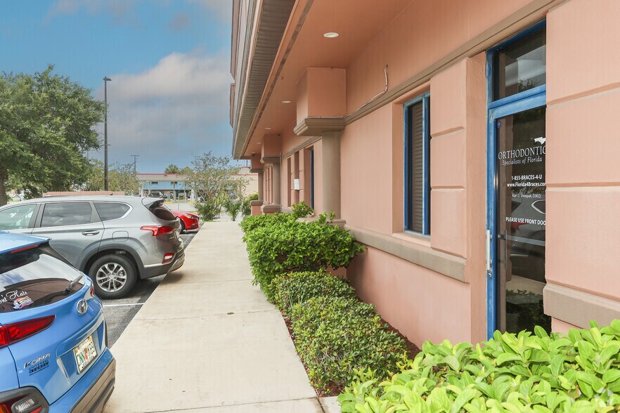 More Photos Of 1045-1085 N John Young Pky, Kissimmee Medical For Lease