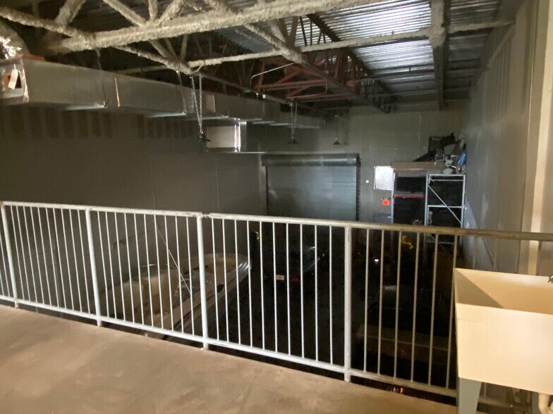 More Photos Of 1805 S Powerline Rd, Deerfield Beach Warehouse For Lease