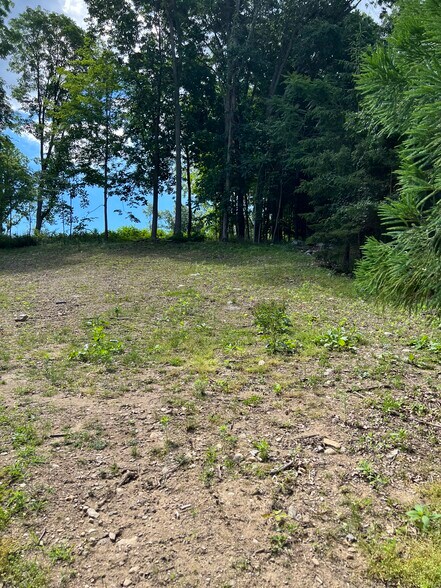 More Photos Of 131 Barclay Dr, Stamford Land For Sale