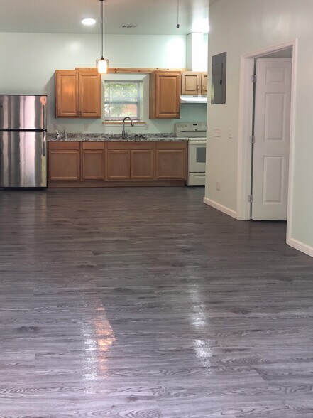 More Photos Of 55 Main St, Garden City Office Residential For Sale