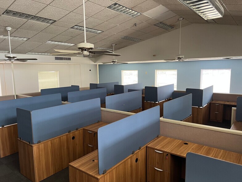 More Photos Of 455 6th St NW, Winter Haven Office For Lease