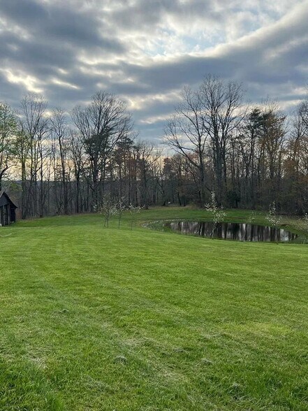 More Photos Of 1323 Bee Rock Rd, Monterey Land For Sale