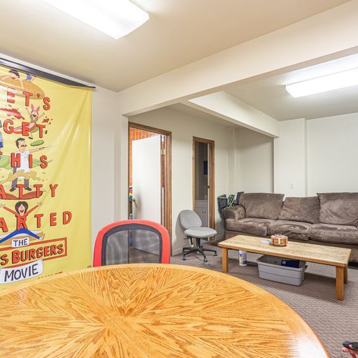 More Photos Of 720 NE Granger Ave, Corvallis Manufacturing For Sale